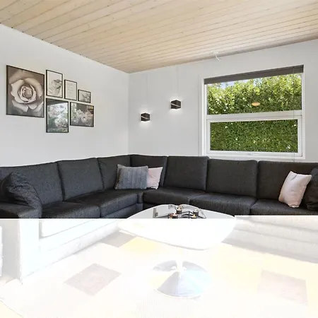 Anella - 200m From The Sea By Interhome *